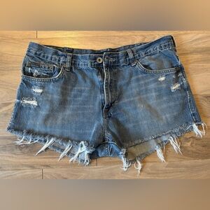 WOMENS Calvin Klein Jeans ripped shorts. SIZE 36